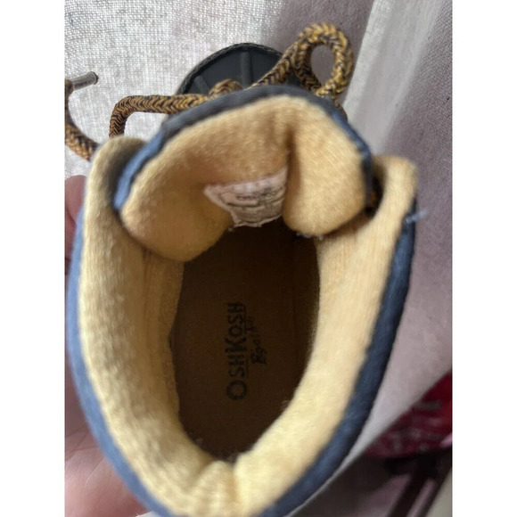 oshkosh b'gosh Duck Boots Navy Tan Size 6 Toddler - Picture 5 of 12